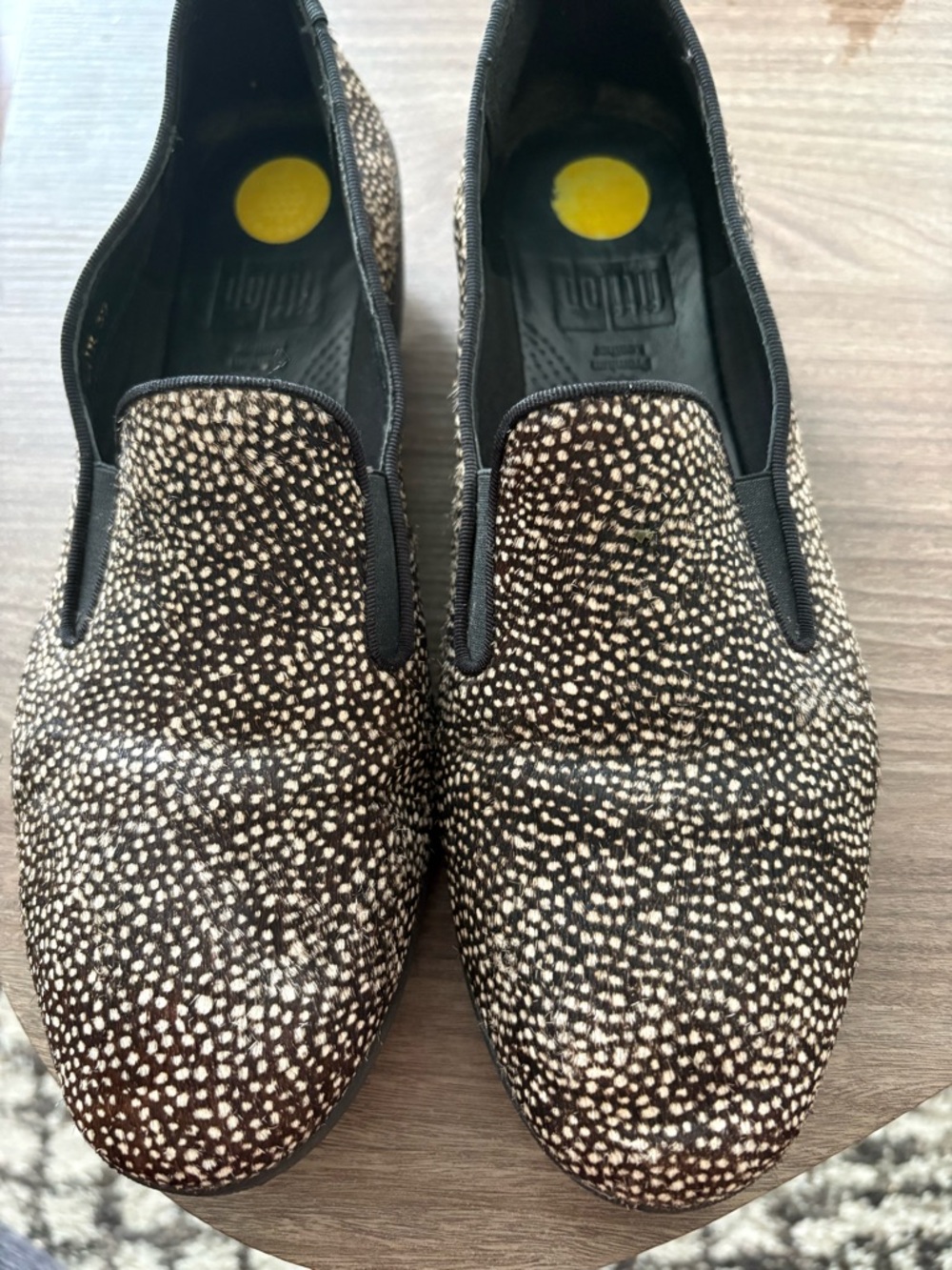 Men's Slip-On Loafers in Black and Cream – Stylish Dotted Pattern